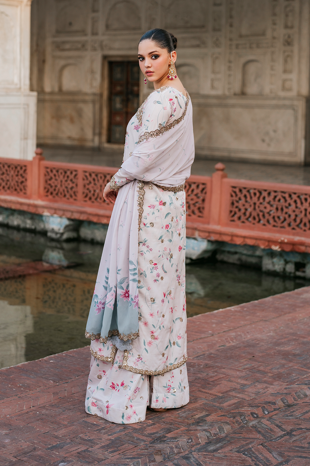 Iznik | Formal Wear | UE-318