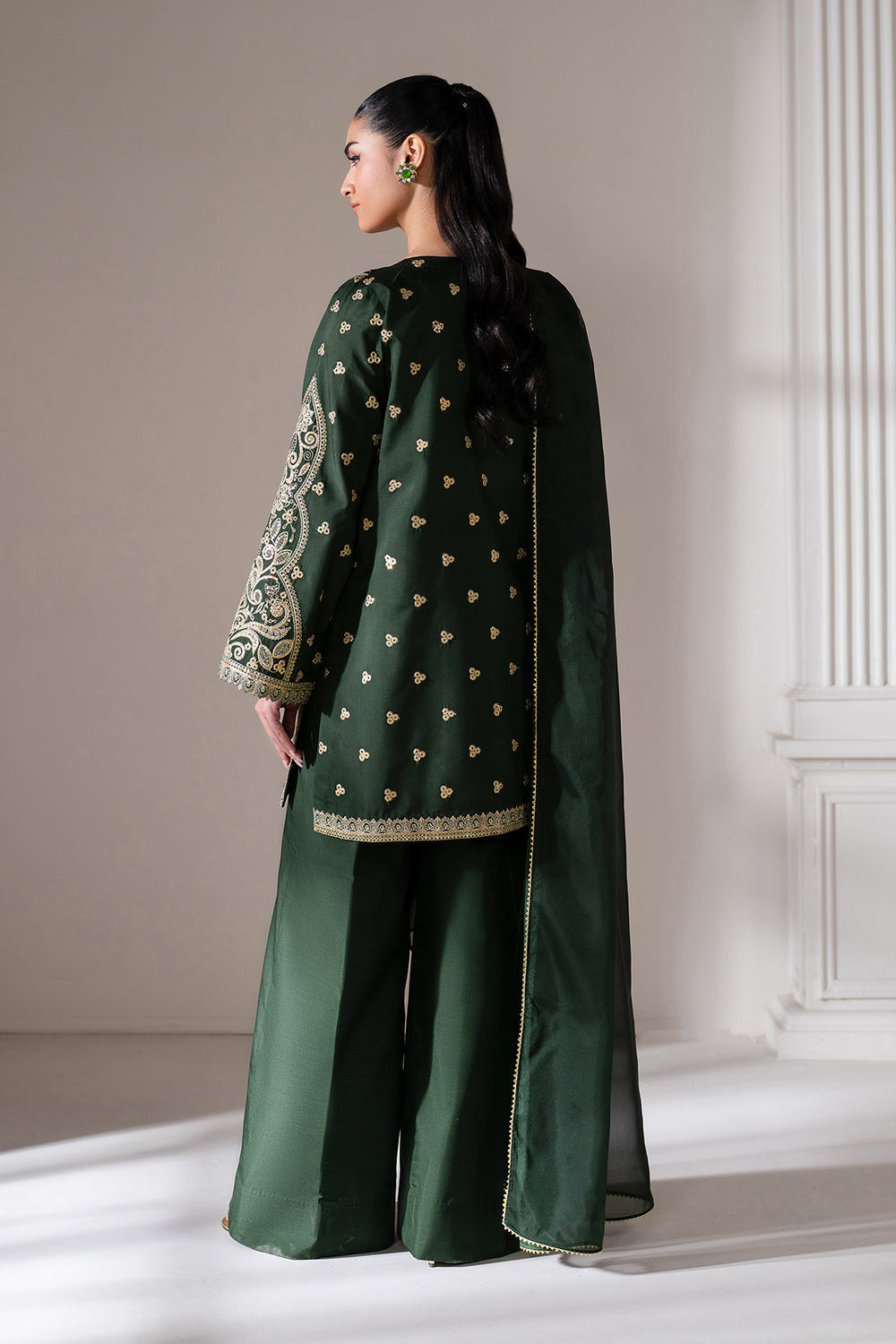 Baroque | Formals Collection | EMBROIDERED RAW SILK UF-4139