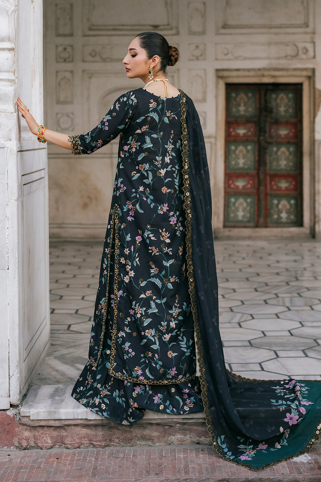 Iznik | Formal Wear | UE-317