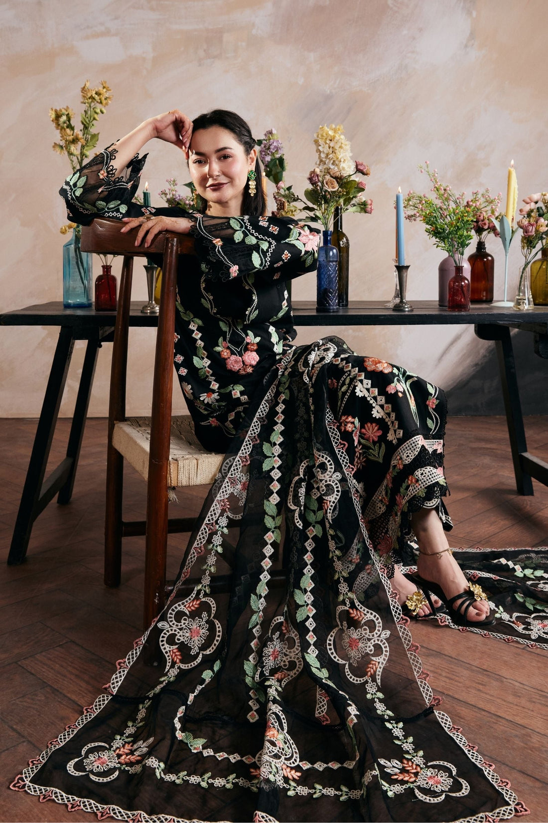 Maryam Hussain | Luxury Lawn 26 Vol 2 | Gul Meena