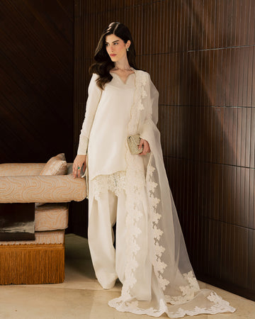 Sadaf Fawad Khan | Eva Luxury Pret 26 | Opaline