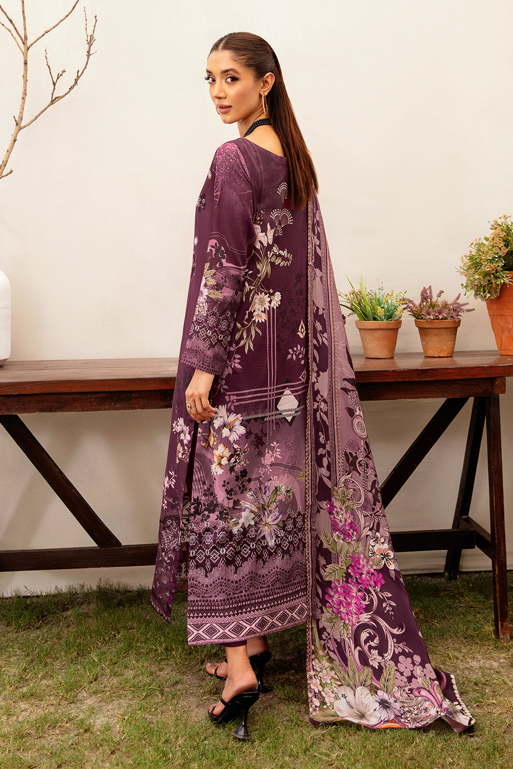 Ramsha | Luxury Lawn 24 | L-1201