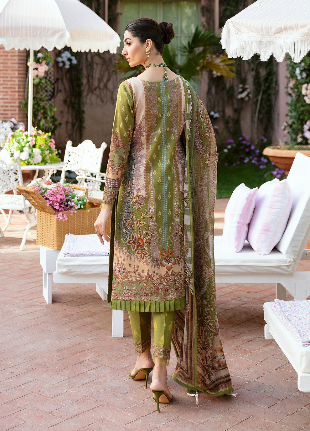 Gulaal | Summer Glow Lawn 24 | ALICIA (GL-L-24V3-04) - Pakistani Clothes for women, in United Kingdom and United States