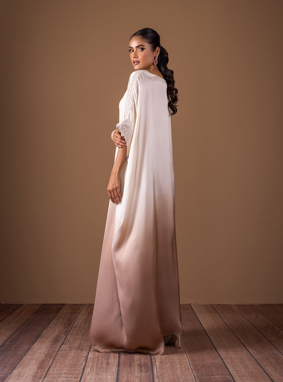 Zainab Chottani | Semi Formals | CHAMPAGNE FLAME