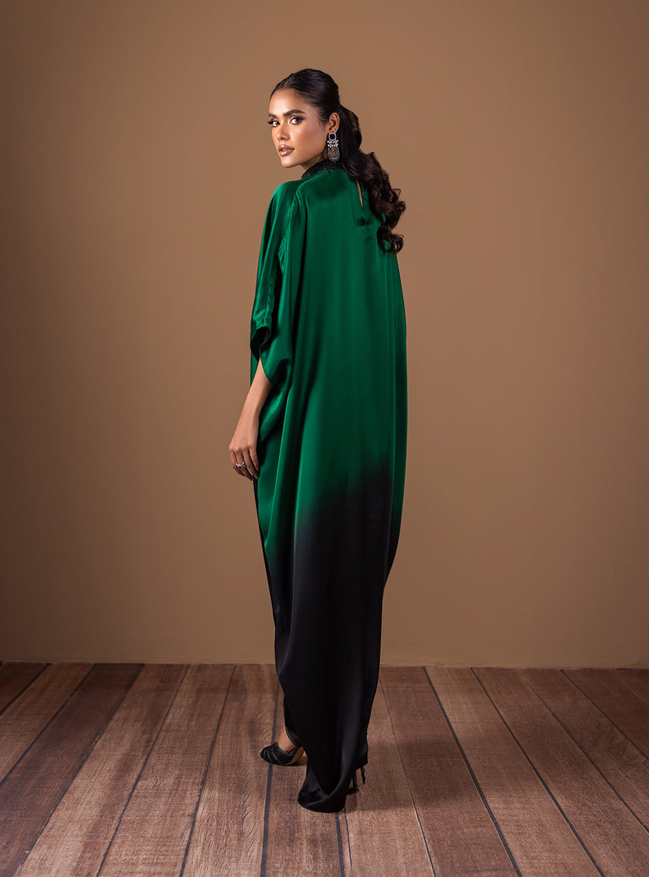 Zainab Chottani | Semi Formals | EMERALD FLAME