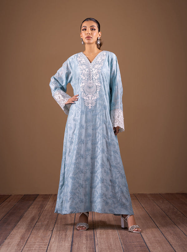 Zainab Chottani | Semi Formals | AQUA SOPHISTICATION