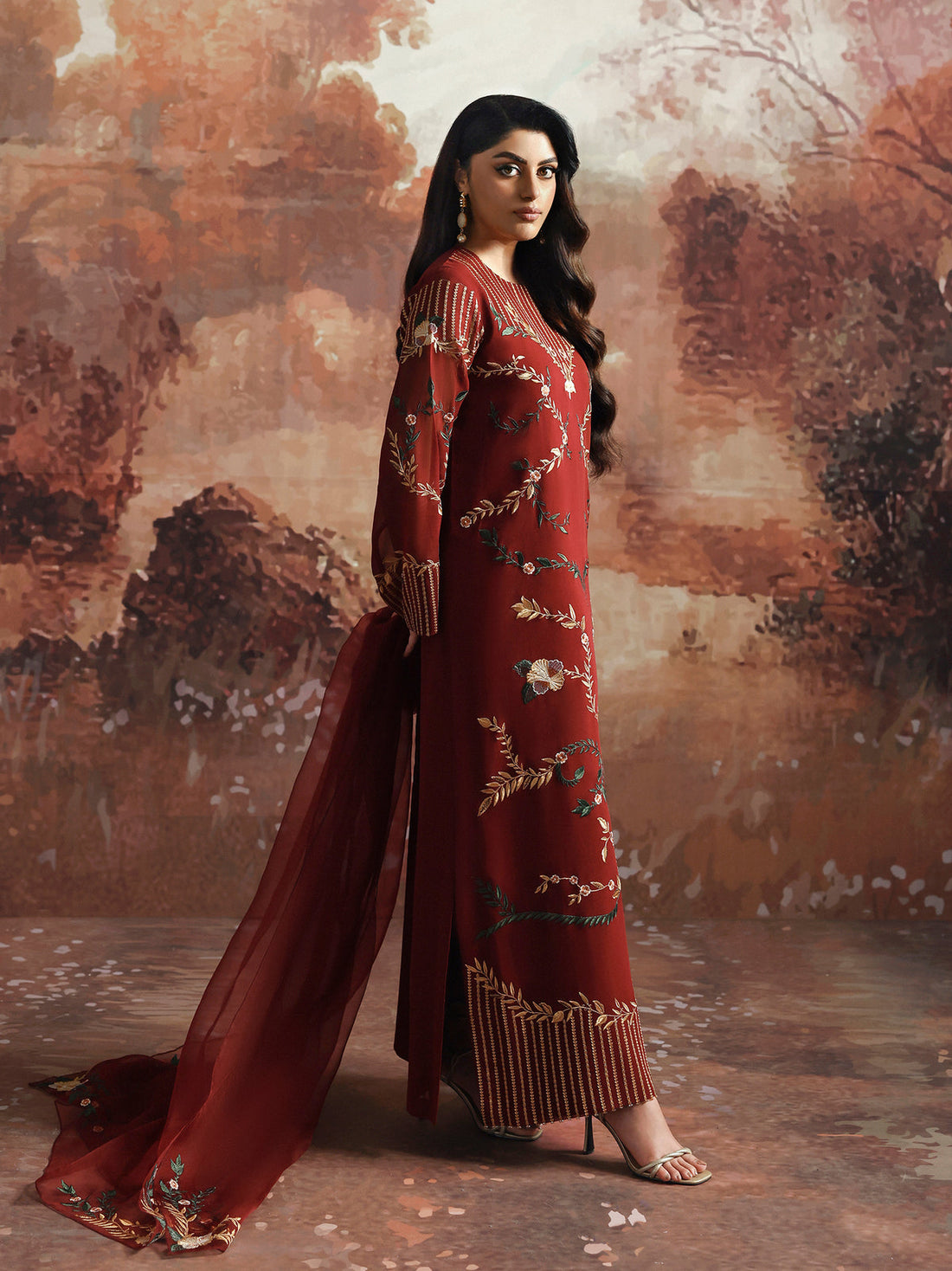 CAIA | Embroidered Edit | Ravelle