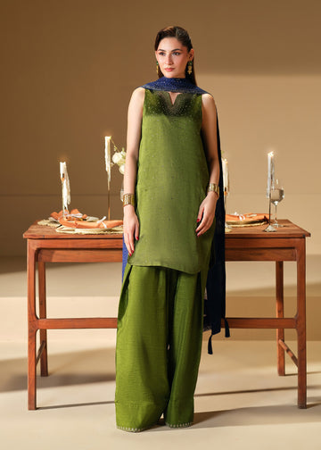Mahum Asad | The Shadow Line | Verde