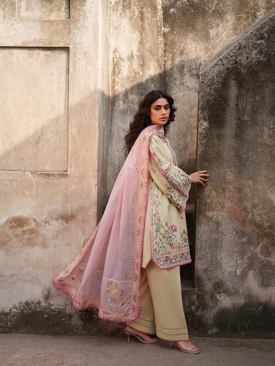 Binilyas | Suroor Eid Pret 26 | 247-B