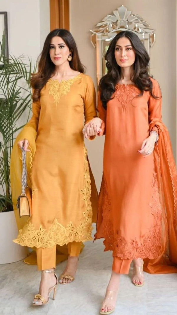 Leon | Leon Luxe Collection | NAZ - Hoorain Designer Wear - Pakistani Ladies Branded Stitched Clothes in United Kingdom, United states, CA and Australia
