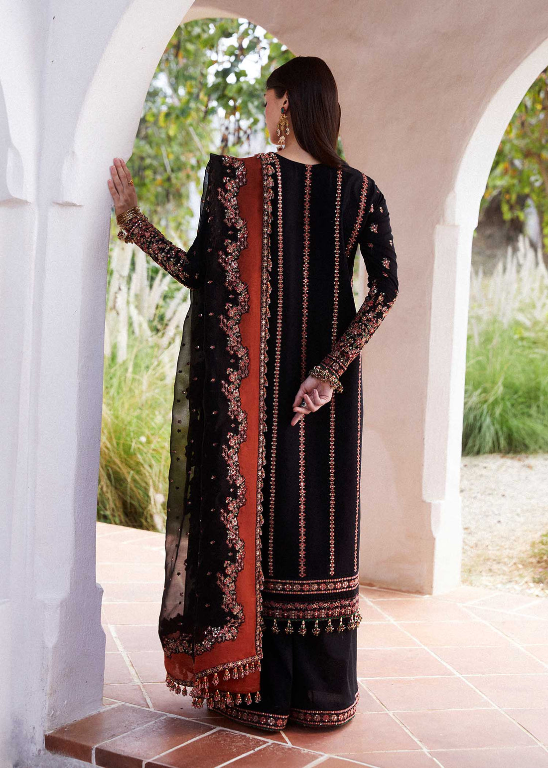 Hussain Rehar | Lawn SS 24 | Sifouna