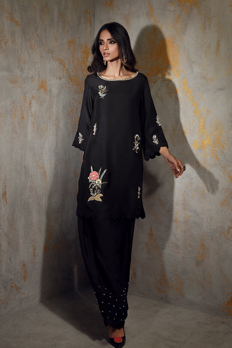 Wardha Saleem | Luxury Pret Fusion Wear | LEISHA