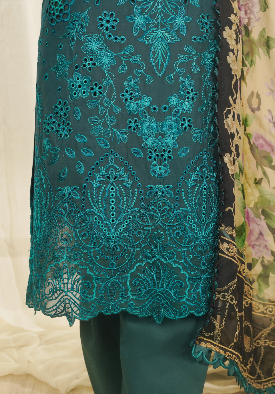 Zarqash | Tresor Luxury Lawn 24 | ZQT 0011 DINA - Pakistani Clothes for women, in United Kingdom and United States