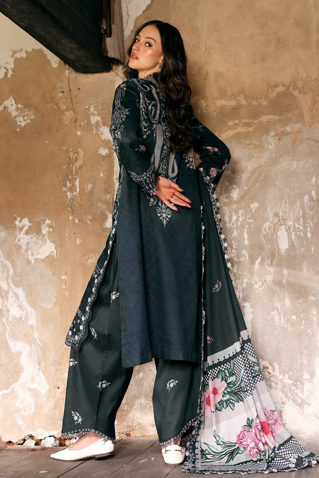 Charizma | Aniq Winter Collection | ANW7-01