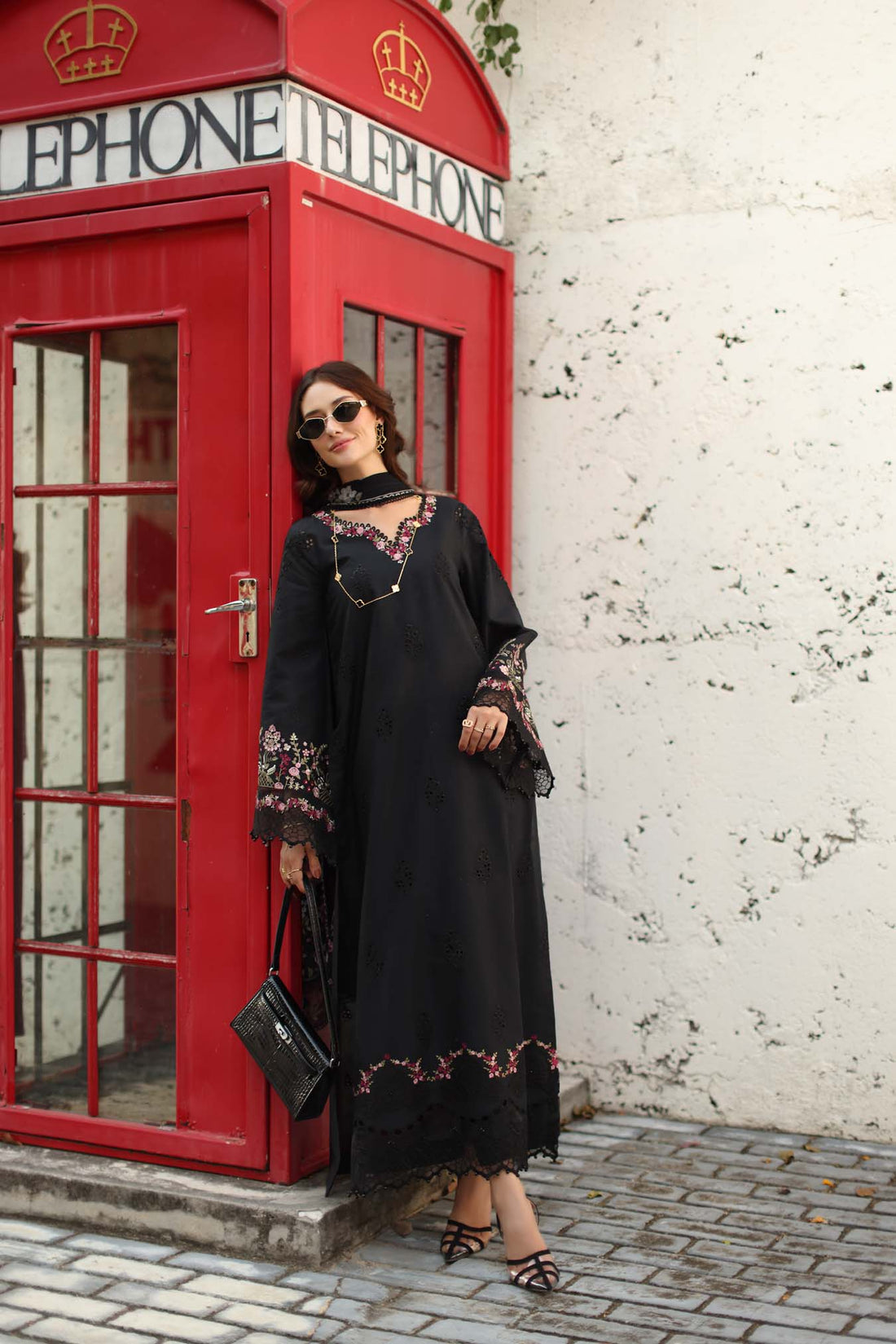 Noor by Saadia Asad | Luxe Chikankari 26 | D1 - B - Midnight Black