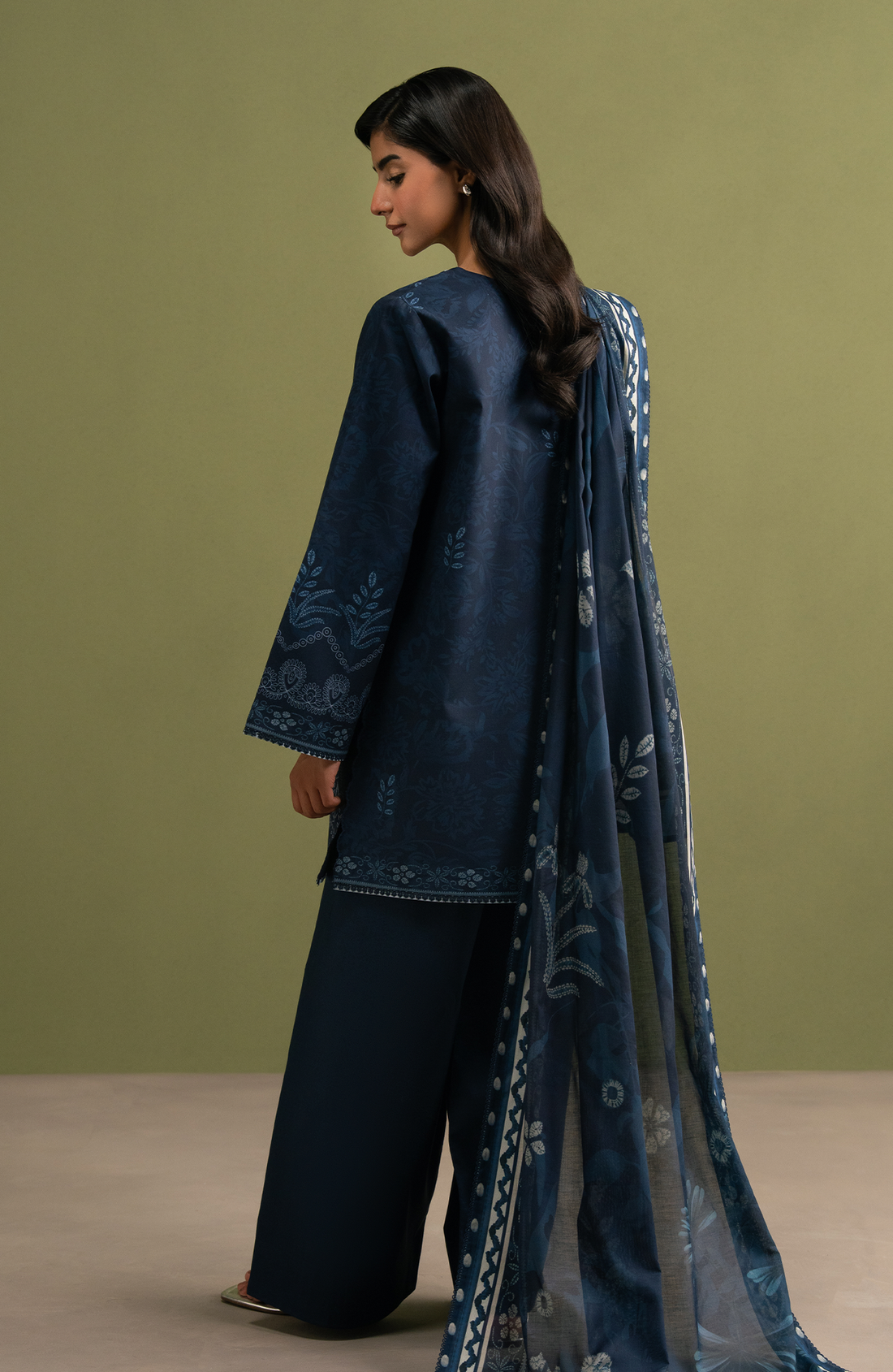 Seran | Essentials Casual | Zayel