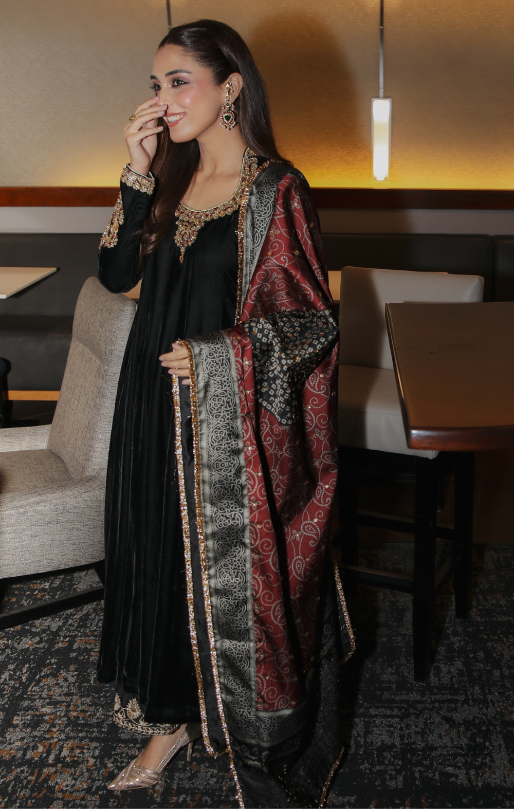 Maya | Viola Luxe Velvet 25 | SURMAI