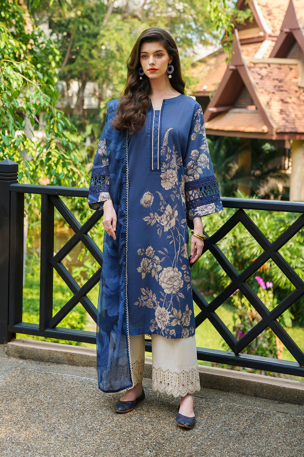 Iznik | Exclusive Lawn | UE-220 PRINTED LAWN - Pakistani Clothes for women, in United Kingdom and United States