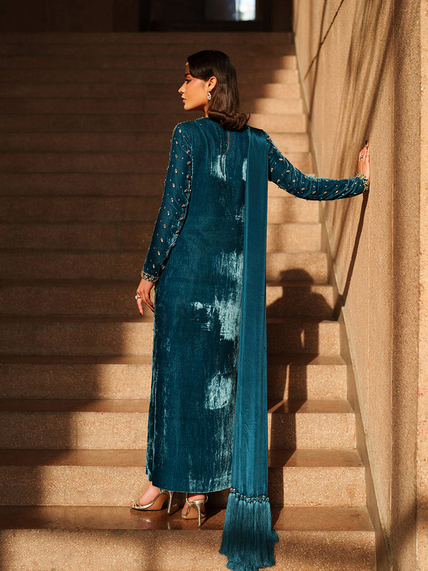 Caia | Luxury Velvet Edit 25 | Nora (Blue)