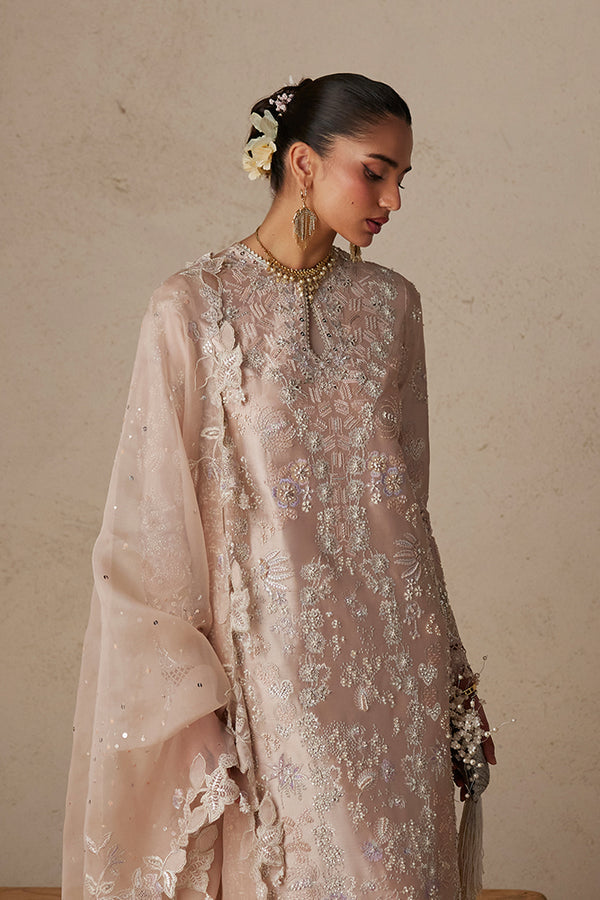 Suffuse | Freeshia Wedding Formals | Sarv