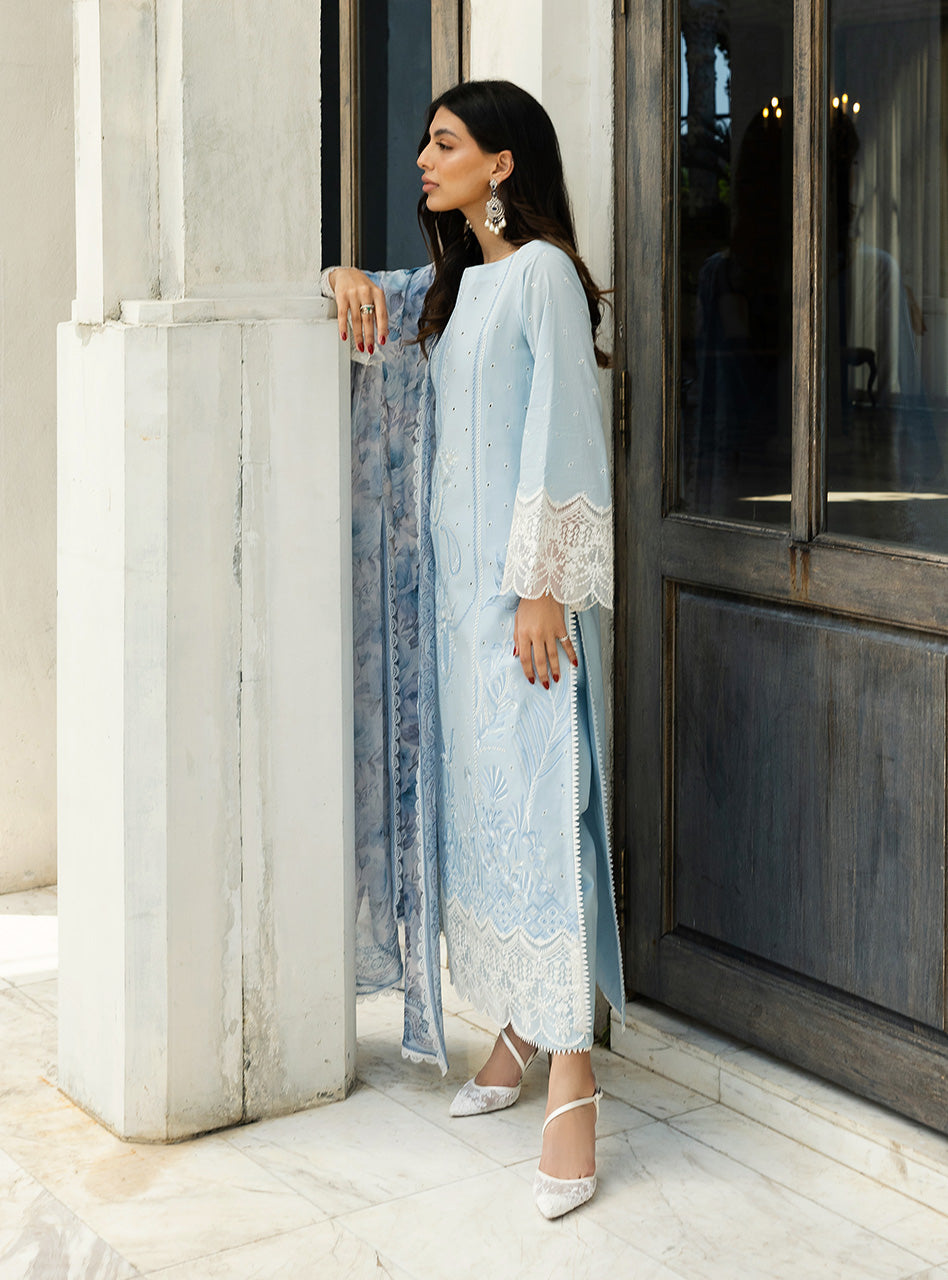 Zainab Chottani | Chikankari 25 | Liyah - 7B