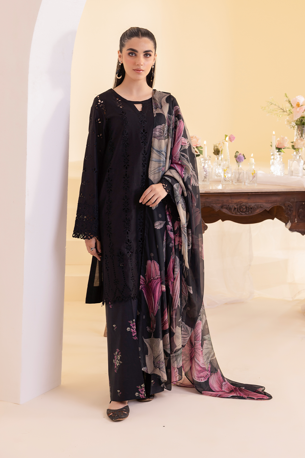 Iznik | Exclusive Lawn | UE-253 EMBROIDERED LAWN - Pakistani Clothes for women, in United Kingdom and United States