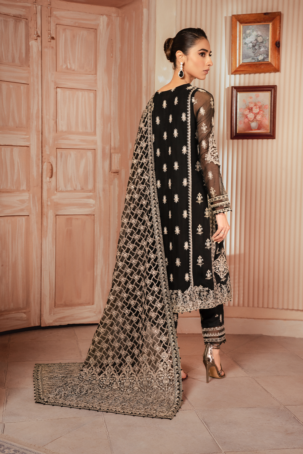 Iznik | Chiffonkari Formals | ICK-03 Embroidered Chiffon