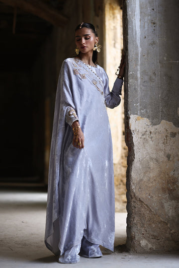 Wardha Saleem | Pure Velvet 25 | Viro