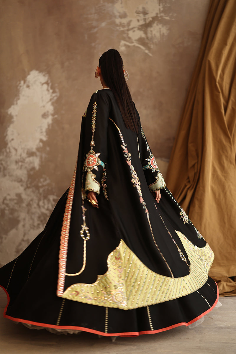 Wardha Saleem | Layla Formals 25 | Mehreb