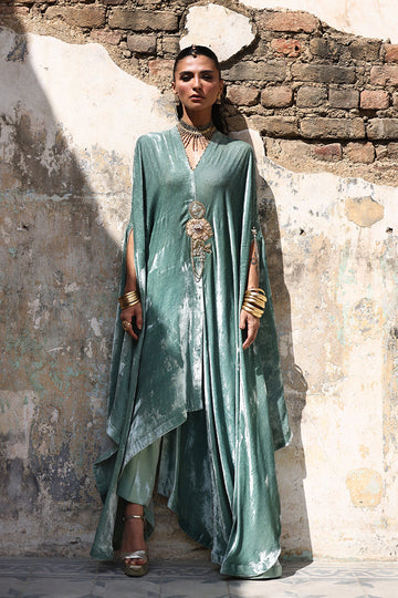 Wardha Saleem | Pure Velvet 25 | Kyra