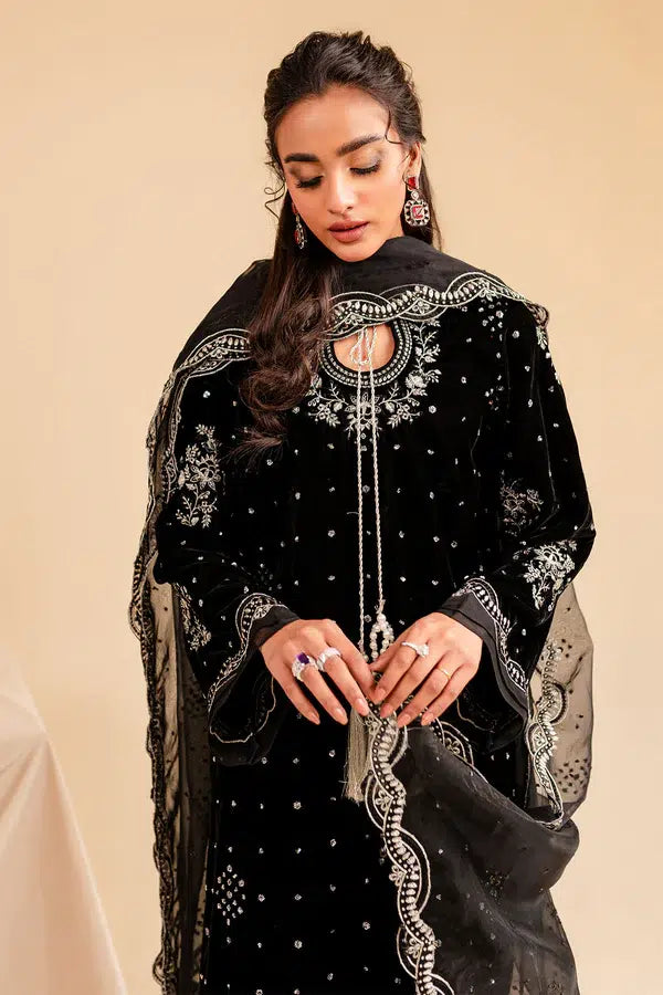 Nureh | Shades of Winter | Sheesh - Hoorain Designer Wear - Pakistani Ladies Branded Stitched Clothes in United Kingdom, United states, CA and Australia