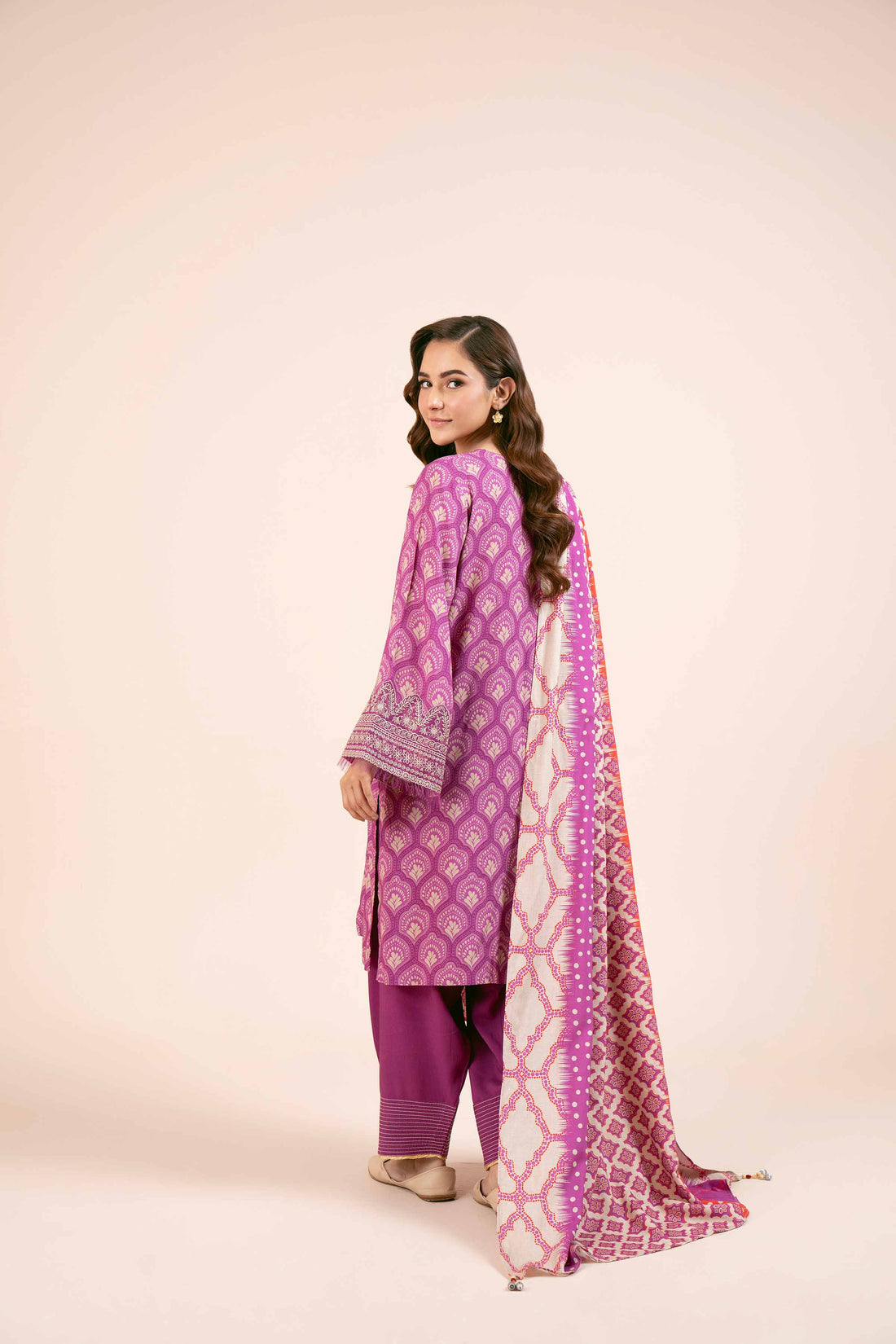 Nishat Linen | Naqsh Winter 2024 | Suit - 42404098