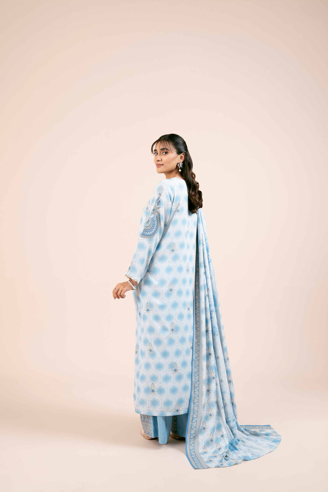 Nishat Linen | Naqsh Winter 2024 | Suit - 42404106