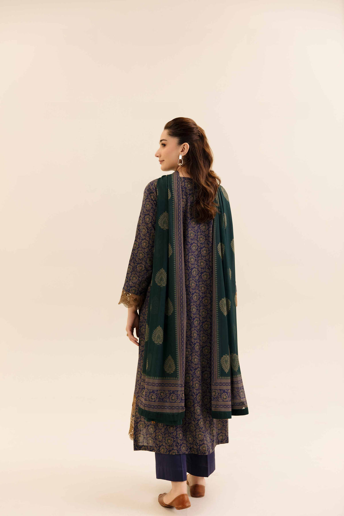 Nishat Linen | Naqsh Winter 2024 | Suit - 42404142