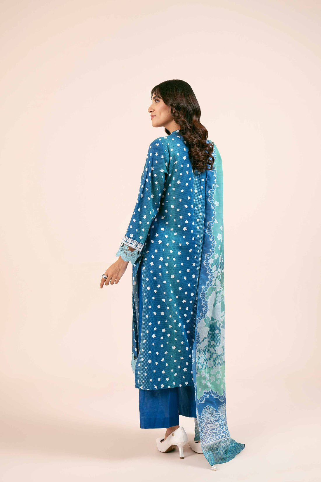 Nishat Linen | Naqsh Winter 2024 | Suit - 42404157