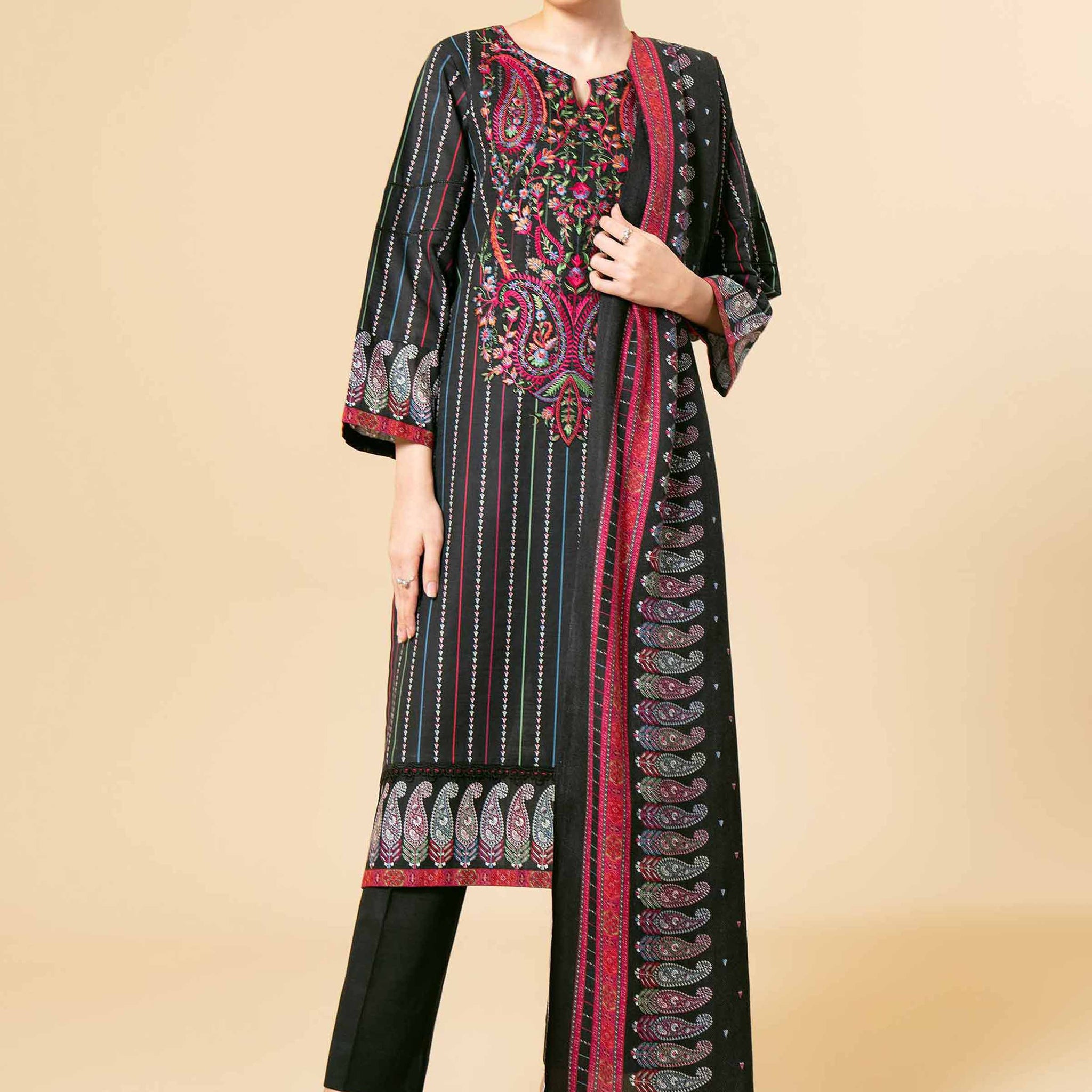 Nishat Linen | Naqsh Winter 2024 | Suit - 42404181