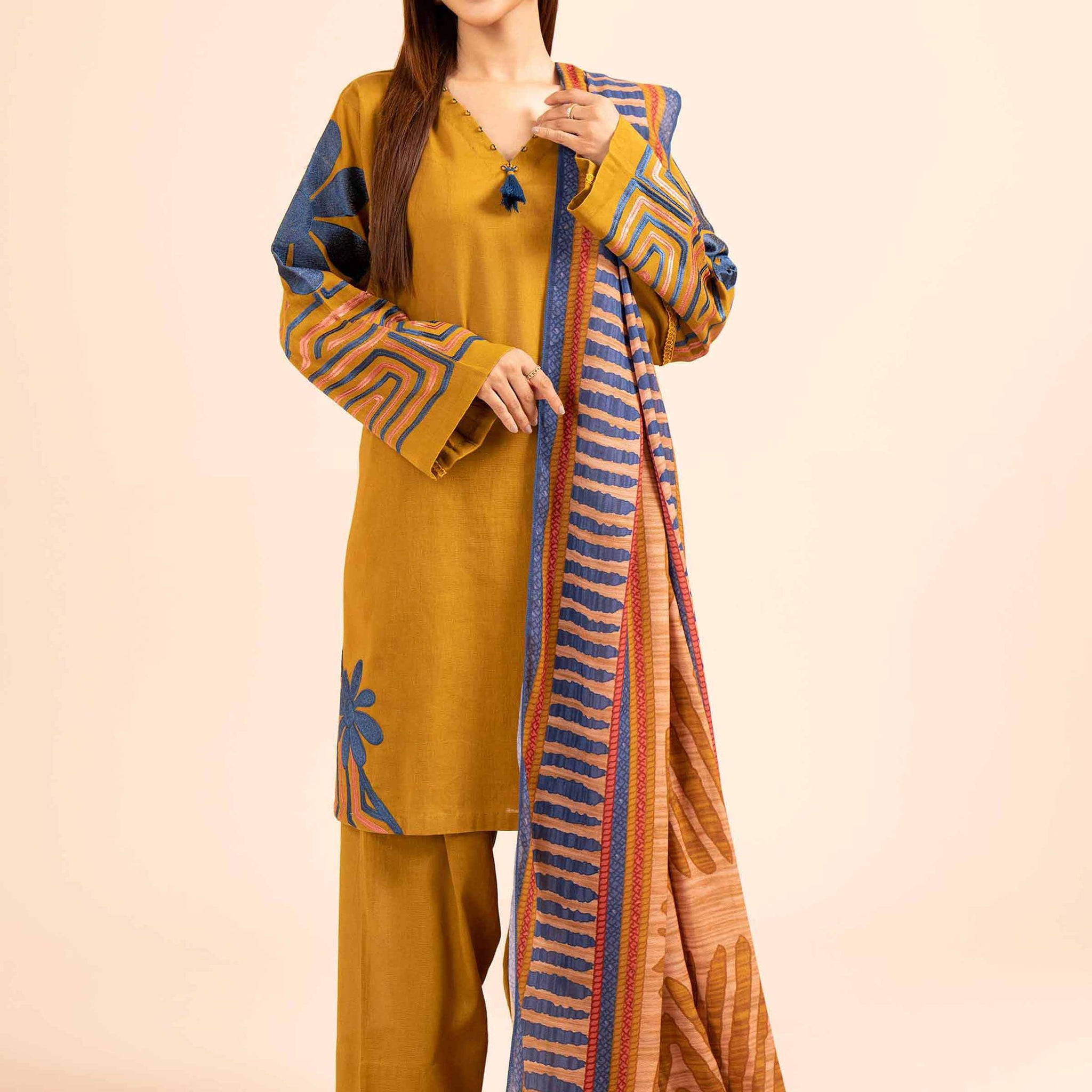 Nishat Linen | Naqsh Winter 2024 | Suit - 42404234