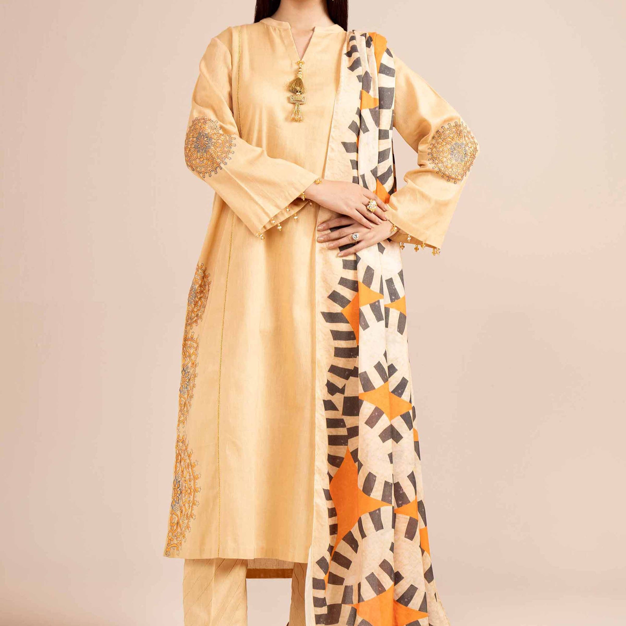 Nishat Linen | Naqsh Winter 2024 | Suit - 42404235