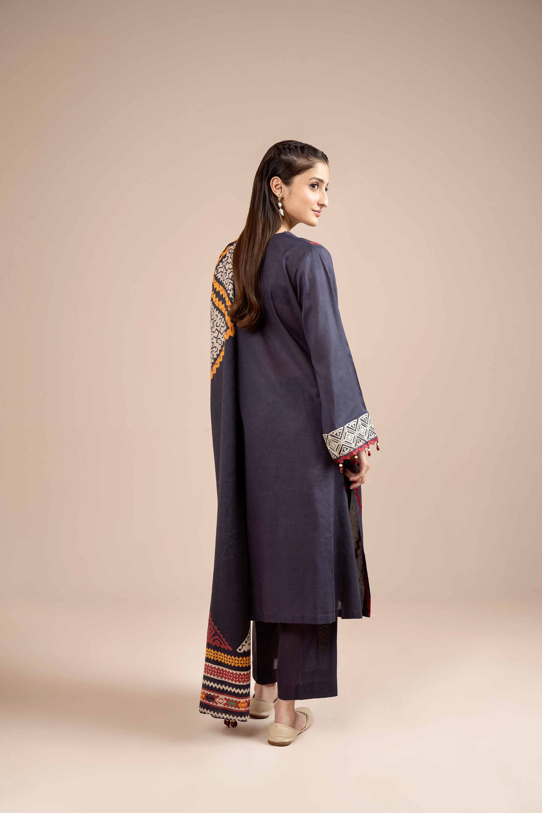 Nishat Linen | Naqsh Winter 2024 | Suit - 42404241