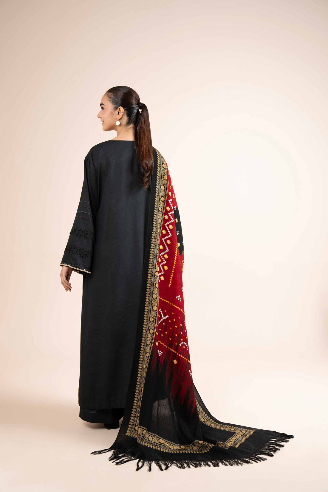 Nishat Linen | Naqsh Winter 2024 | Suit - 42404253