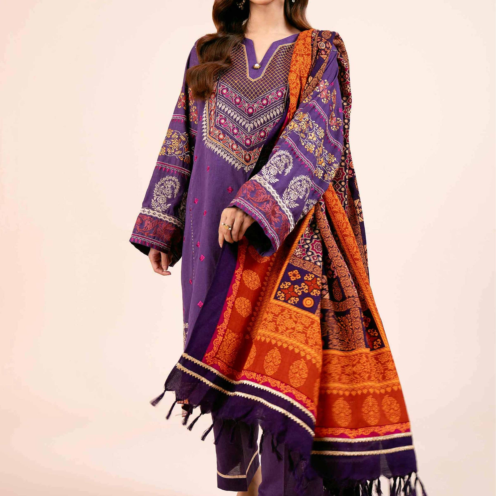 Nishat Linen | Naqsh Winter 2024 | Suit - 42404259