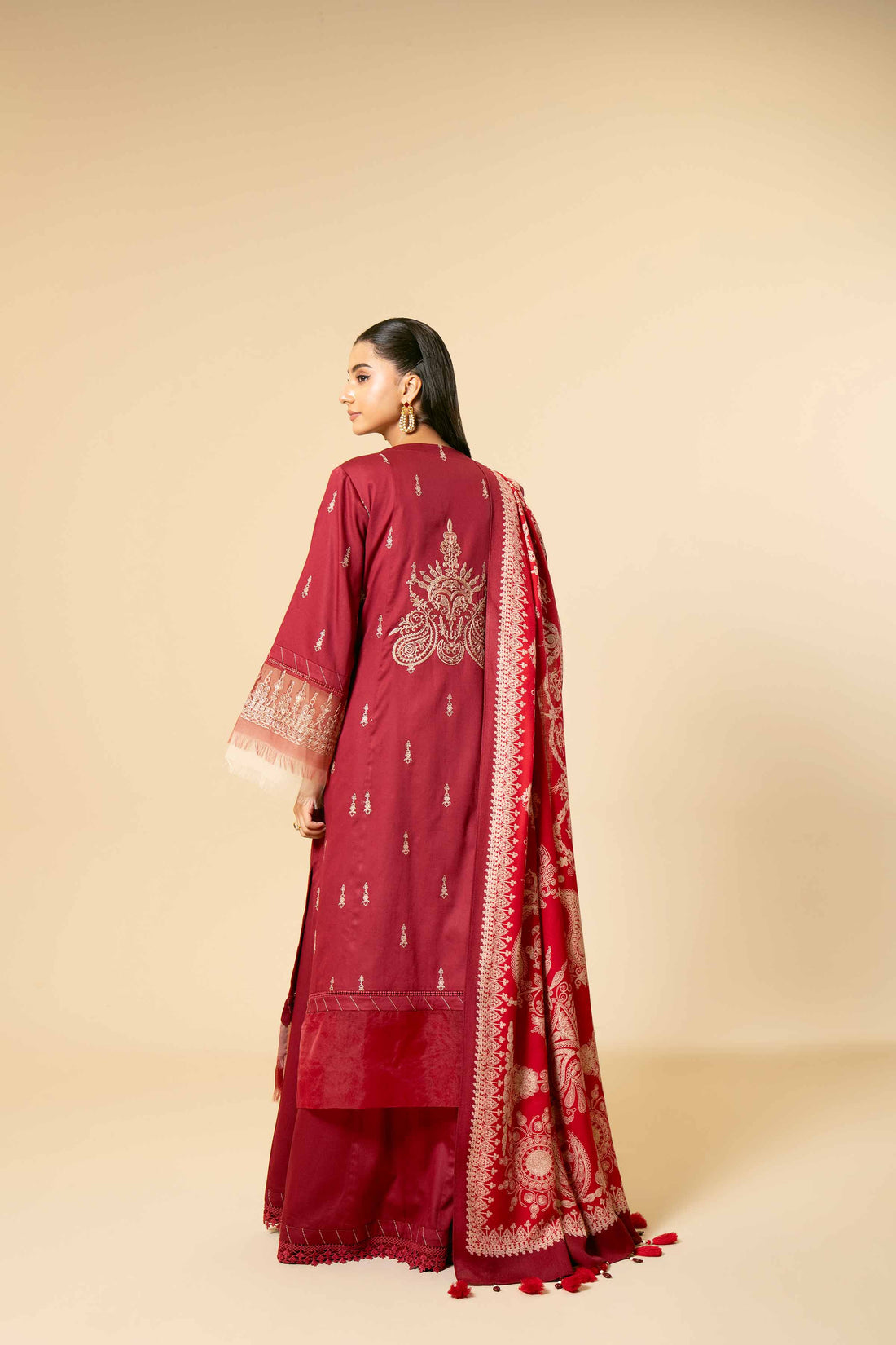 Nishat Linen | Naqsh Winter 2024 | Suit - 42404284