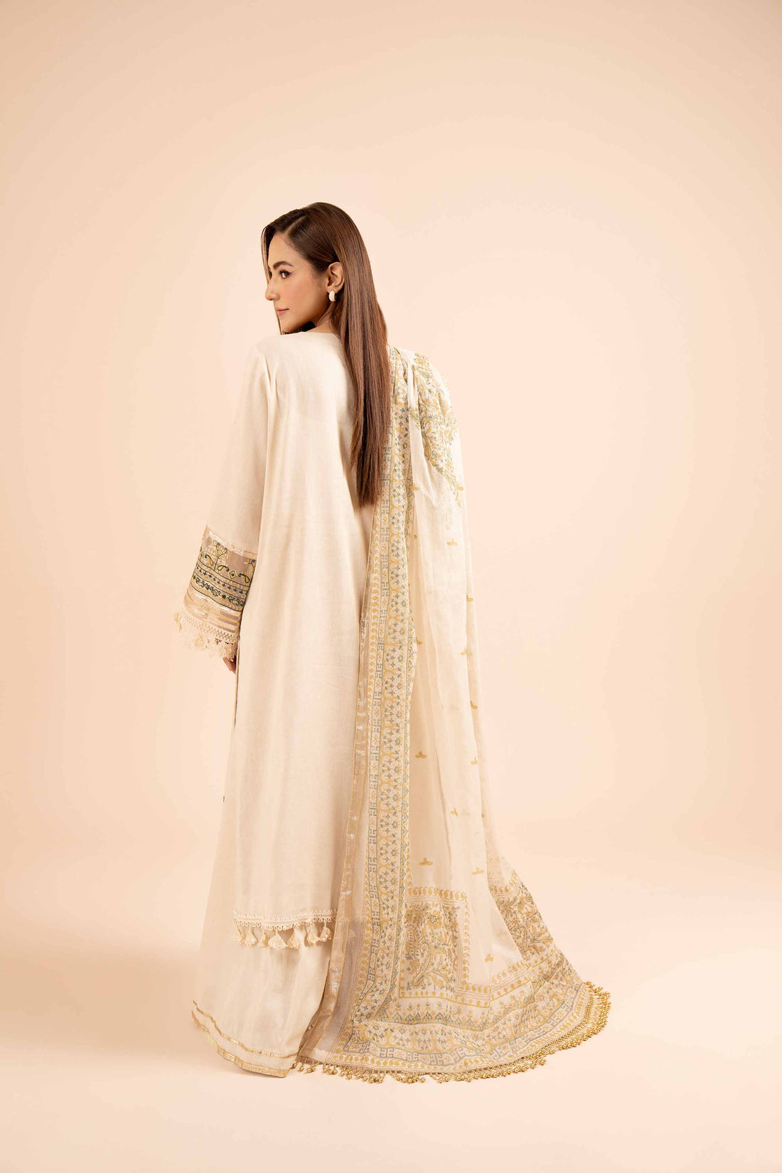 Nishat Linen | Naqsh Winter 2024 | Suit - 42404307