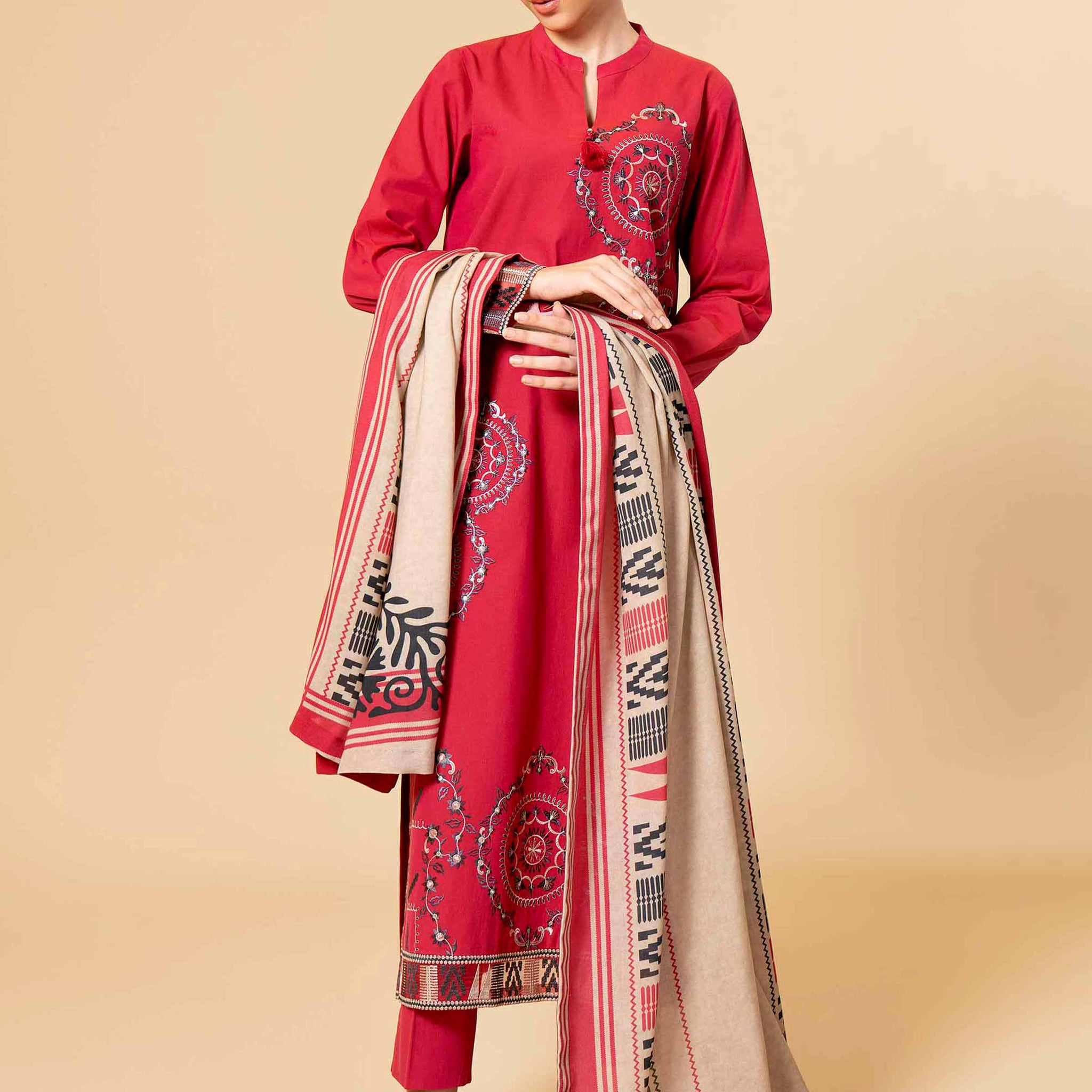 Nishat Linen | Naqsh Winter 2024 | Suit - 42404324