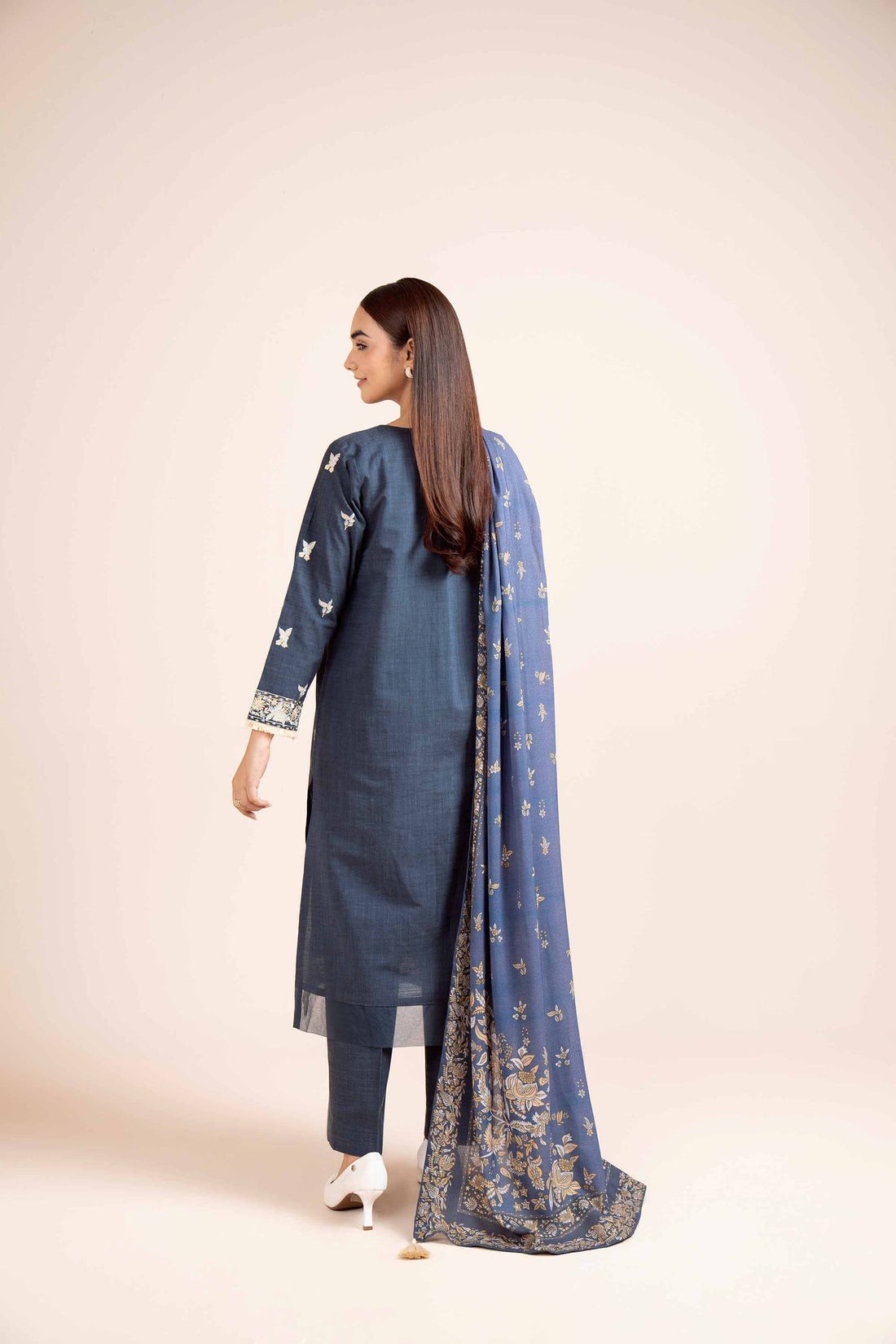 Nishat Linen | Naqsh Winter 2024 | Suit - 42404325