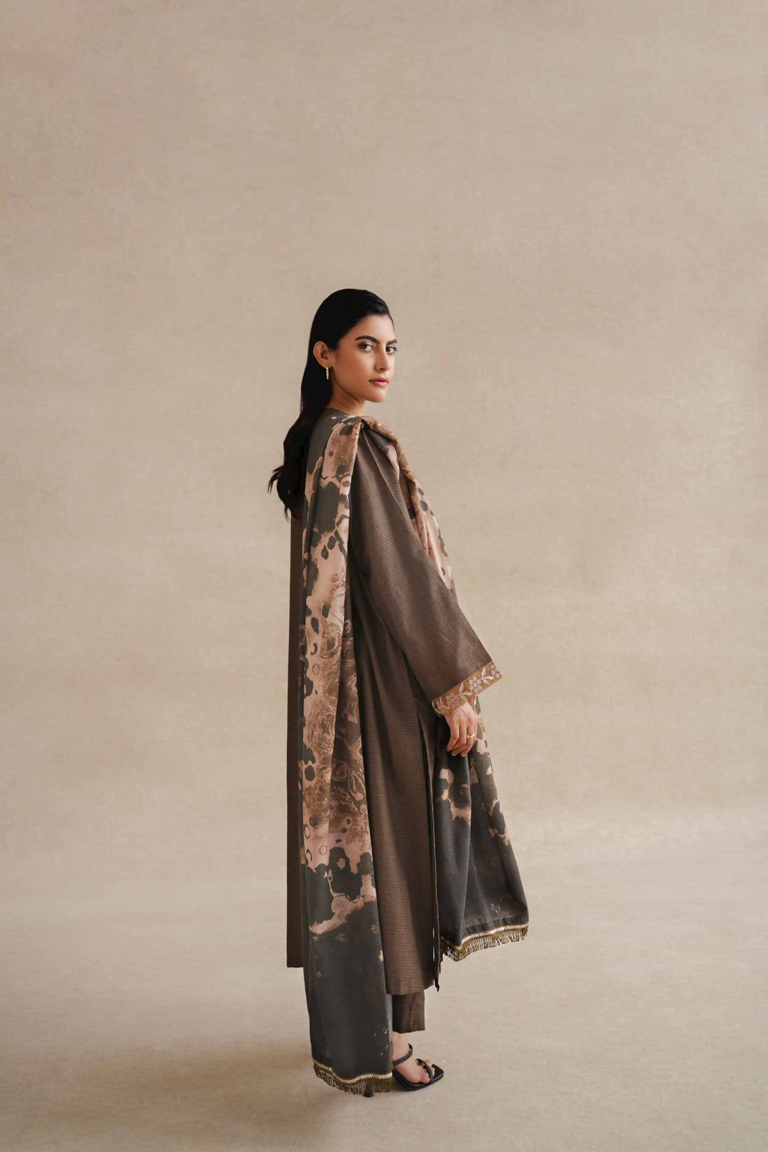 Nishat Linen | Naqsh Winter 2024 | Suit - 42404328