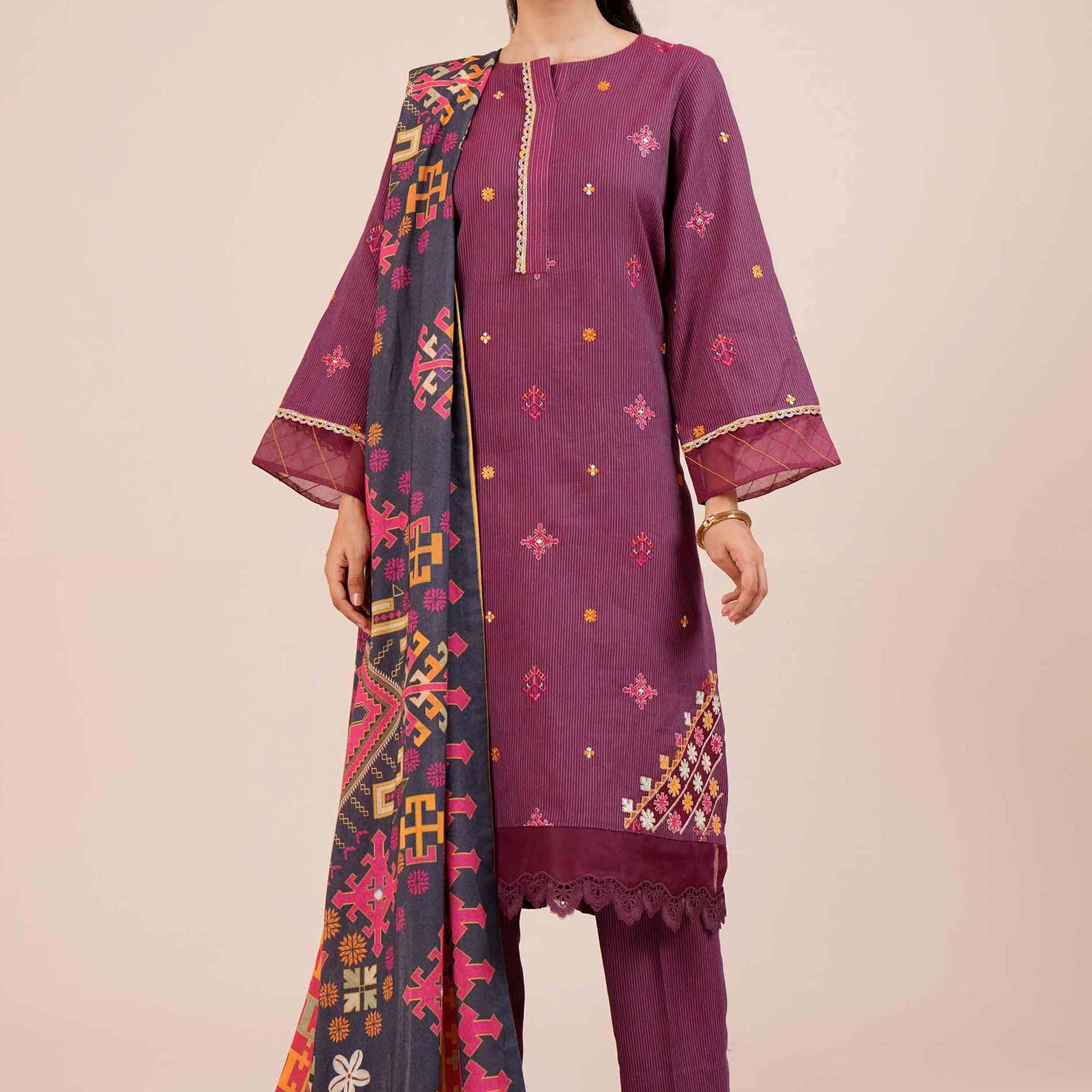 Nishat Linen | Naqsh Winter 2024 | Suit - 42404336