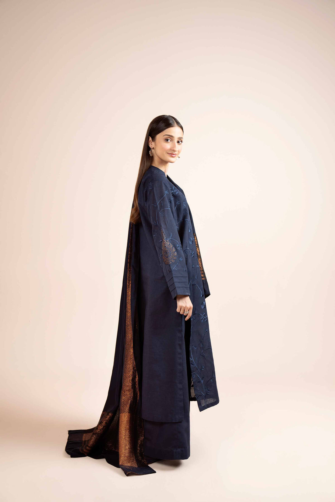 Nishat Linen | Naqsh Winter 2024 | Suit - 42404350