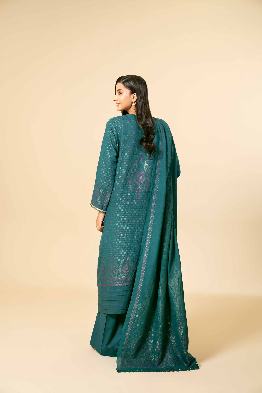 Nishat Linen | Naqsh Winter 2024 | Suit - 42404355