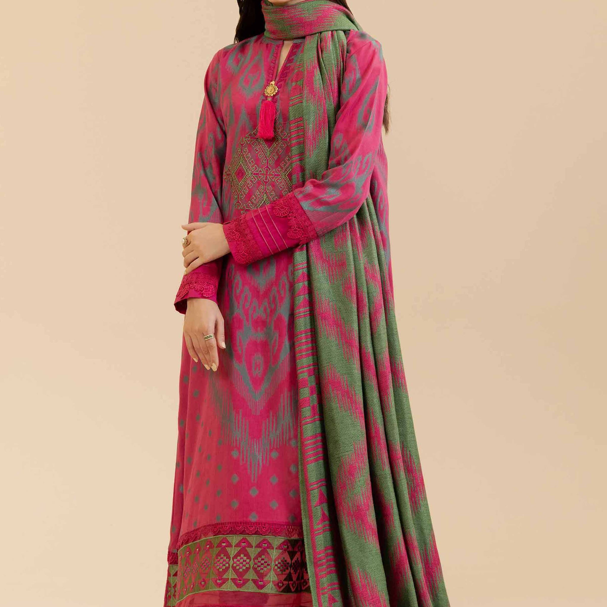 Nishat Linen | Naqsh Winter 2024 | Suit - 42404362